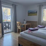 Gasthuis Gaestehaus Lehnerer 3*