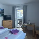 بيت ضيافة Gaestehaus Lehnerer